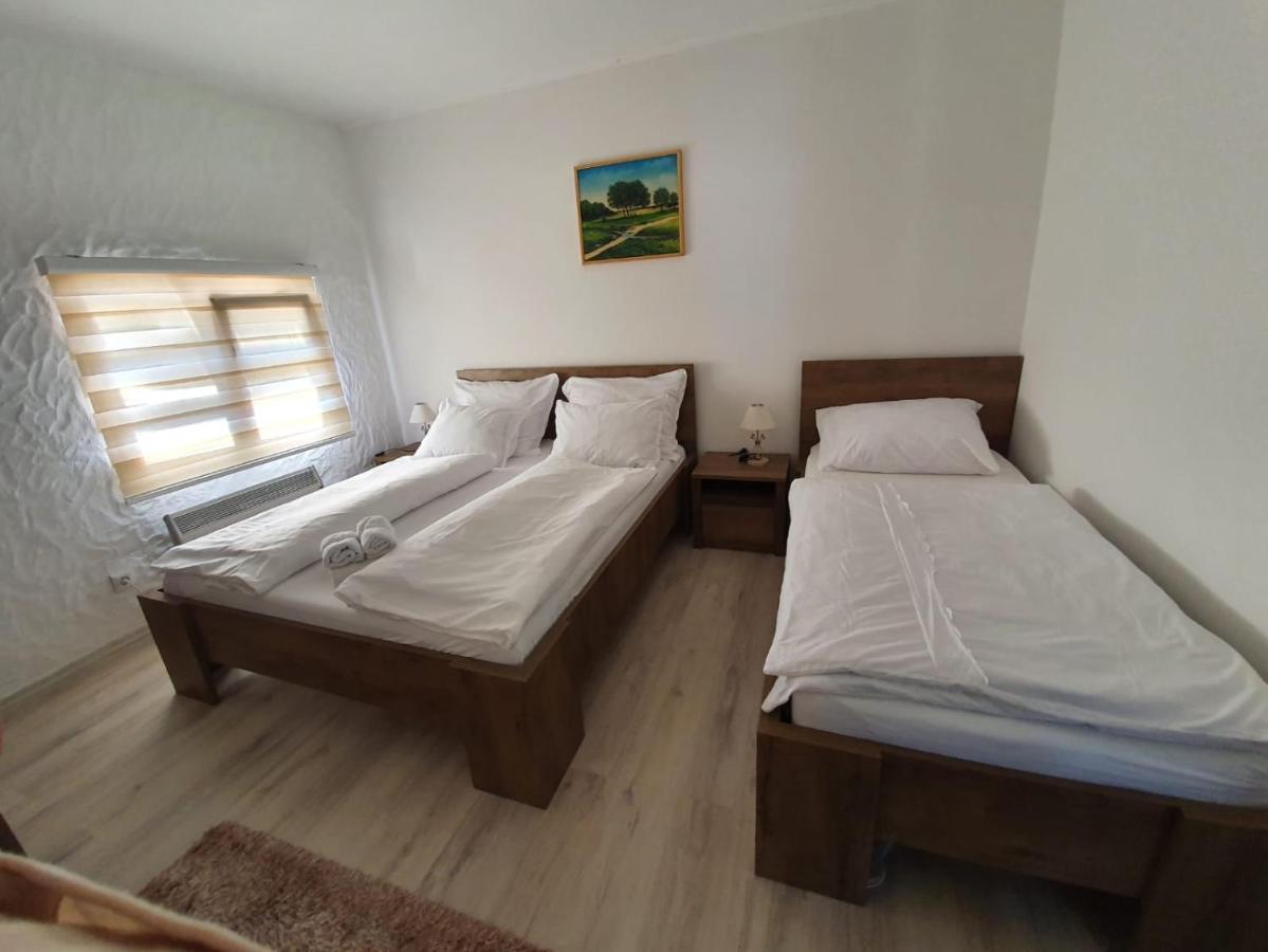 Atrium Holiday Home Бихач Экстерьер фото
