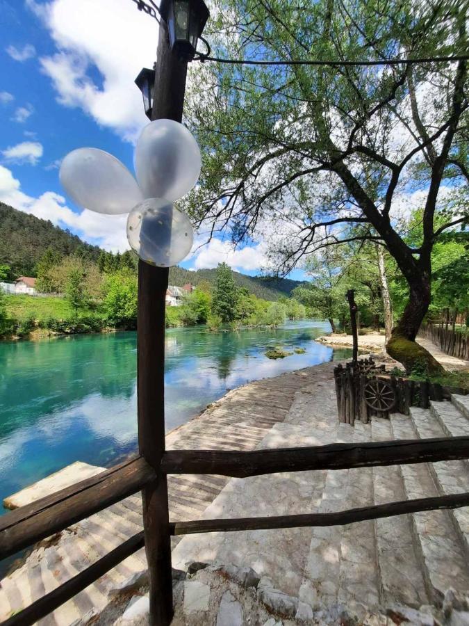 Atrium Holiday Home Бихач Экстерьер фото
