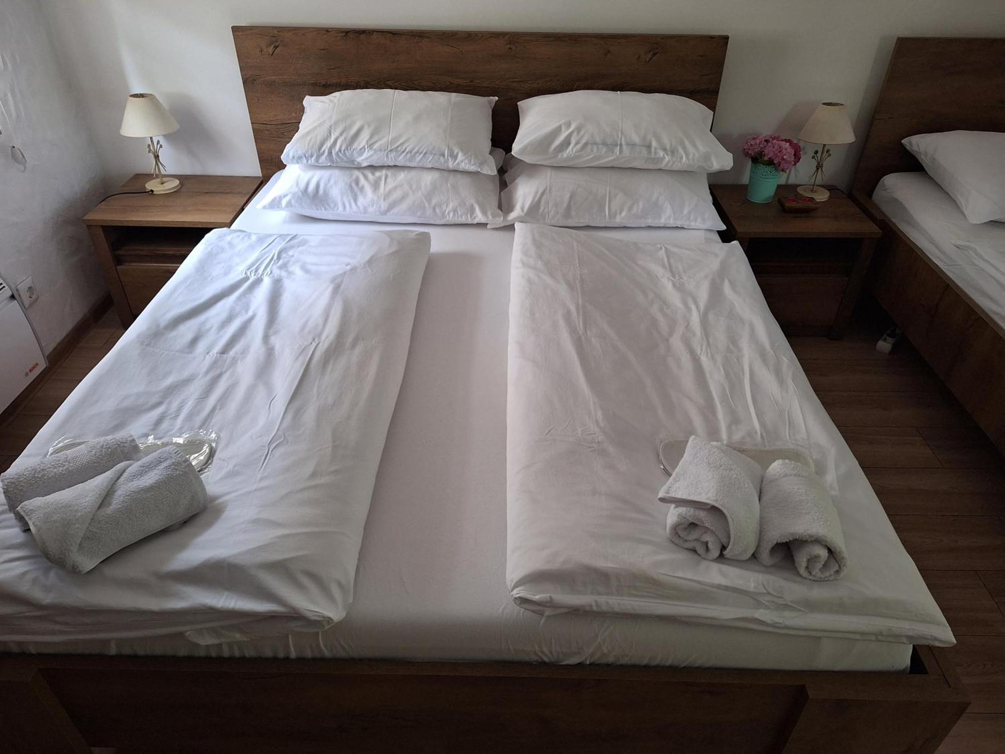 Atrium Holiday Home Бихач Экстерьер фото