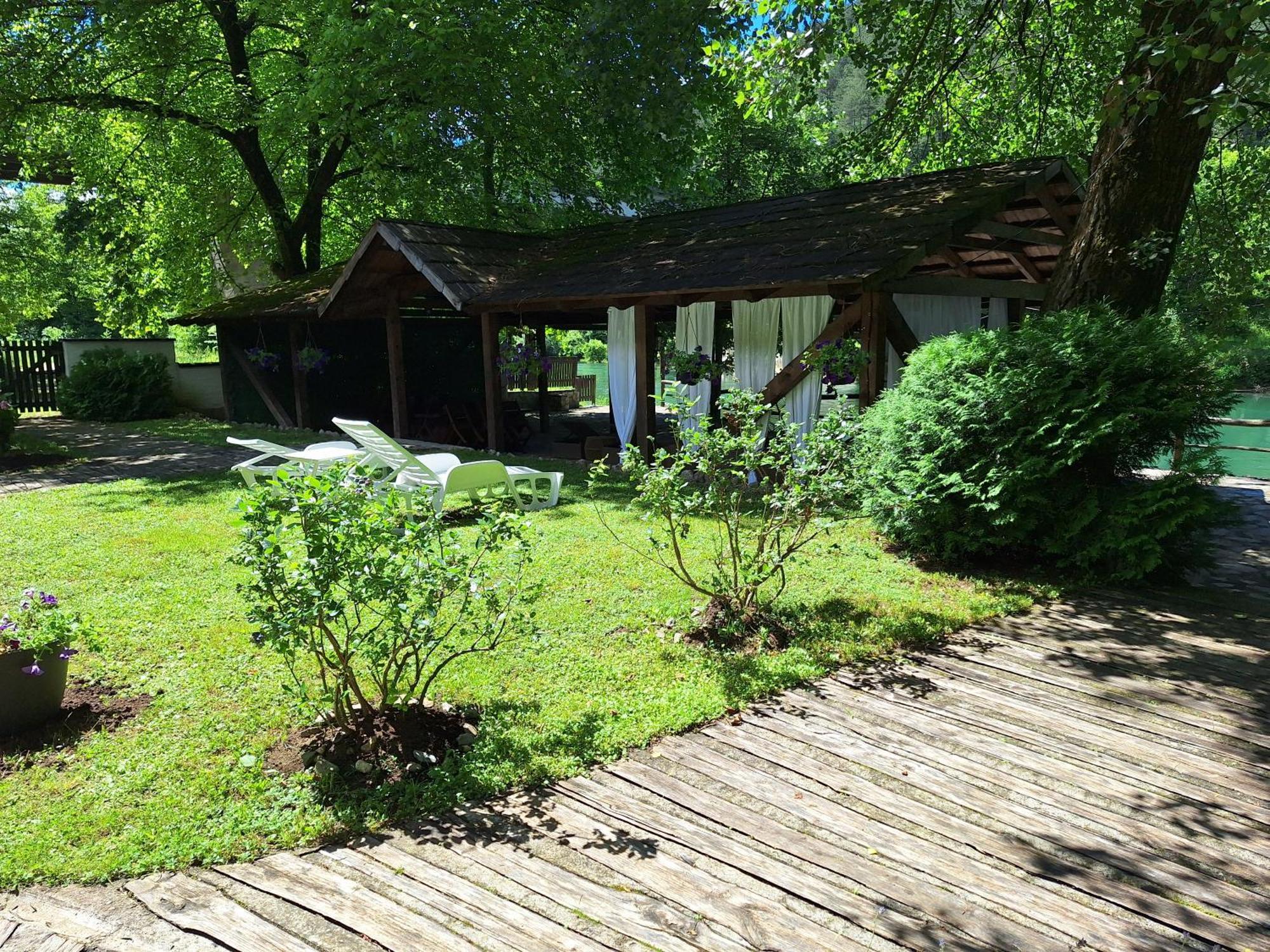 Atrium Holiday Home Бихач Экстерьер фото